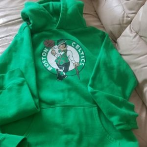 NWOT Boston Celtits Hoodie/Sweatshirt